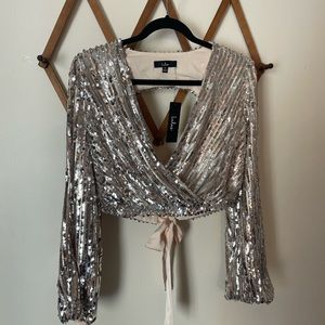 LULU’S | Silver Champagne Sequin New Year’s long sleeve tie crop top | size M